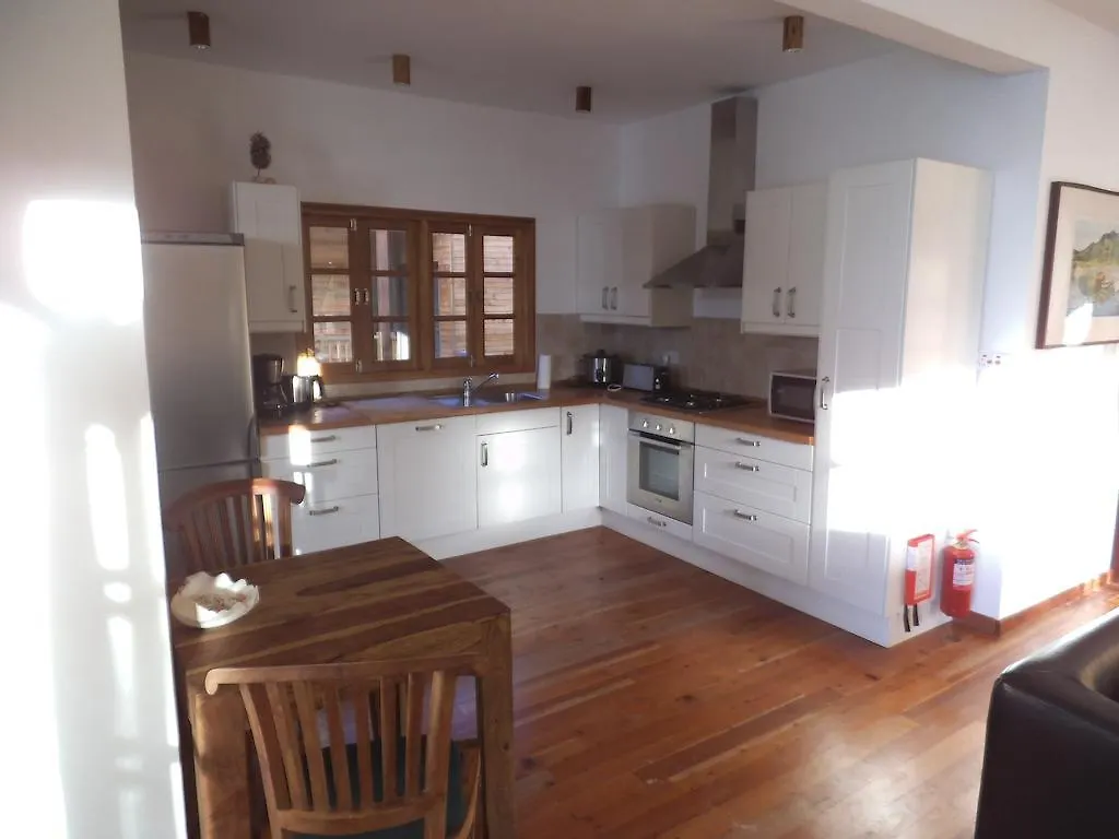 Lilot Beach Chalets Glacis